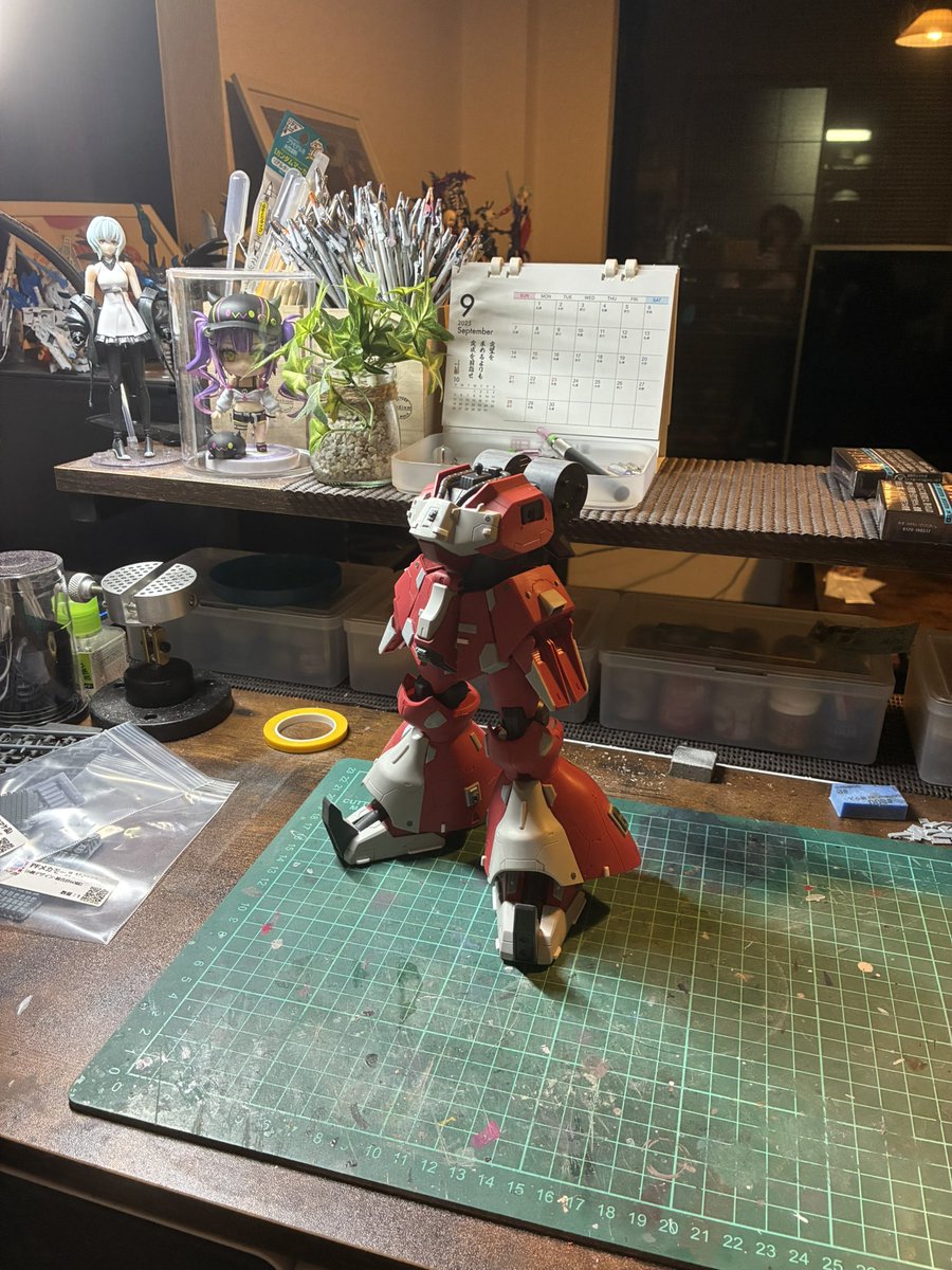 和牛ハラミ@ヘイズル制作中…終わらない (@sdmgp03d0083) on Twitter photo 家に帰って作業机をみた時に
作りかけの作品があると
なんだかテンション上がるんですよね〜☺️ 家に帰って作業机をみた時に
作りかけの作品があると
なんだかテンション上がるんですよね〜☺️