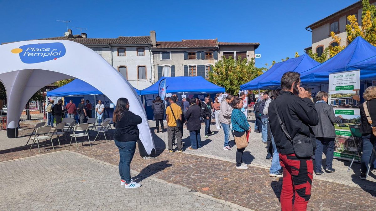 14 entreprises sont réunies à Nègrepelisse dans le Tarn-et-Garonne et participent à la #Placedelemploi afin de recruter leur futurs collaborateurs ! Une initiative de <a href="/FranceTravail/">France Travail</a> pour être au plus près des publics intéressés !