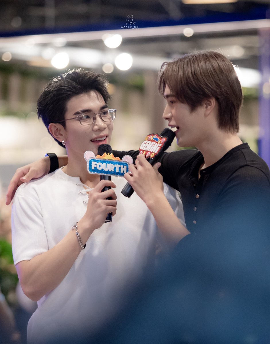 moszz_nk's tweet photo. รวมพลกันค้าบ ~ เจมโฟ้ดน่ารักมากกก 🪥🌻✨

FANIVAL X GEMINI FOURTH

#GMMTVFANIVALxGeminiFourth 
#Gemini_NT • #Fourthnattawat 
#GeminiFourth • #เจมีไนน์โฟร์ท https://t.co/Zq7lhWGN1x