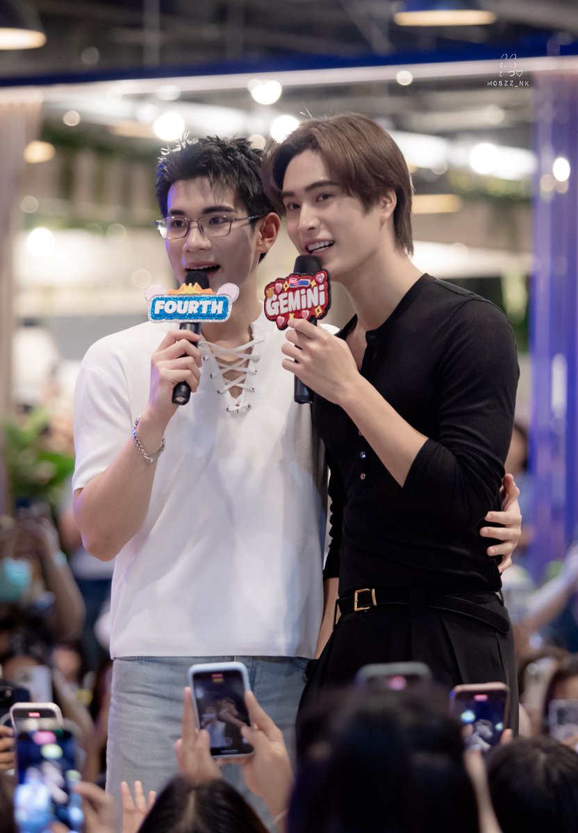 moszz_nk's tweet photo. รวมพลกันค้าบ ~ เจมโฟ้ดน่ารักมากกก 🪥🌻✨

FANIVAL X GEMINI FOURTH

#GMMTVFANIVALxGeminiFourth 
#Gemini_NT • #Fourthnattawat 
#GeminiFourth • #เจมีไนน์โฟร์ท https://t.co/Zq7lhWGN1x