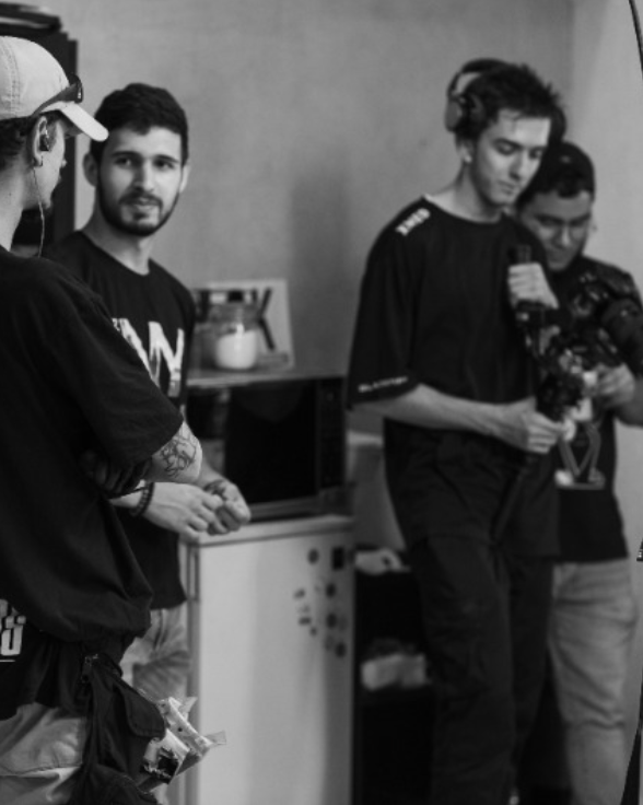 DesignInDC's tweet image. Great work doesn’t happen by staying in one lane, it happens when designers, strategists, storytellers, and technologists from around the globe come together. 🌍💡

#TeamDDC #GlobalCreatives #DesignWithoutBorders #CollaborationCulture #FreshPerspective #CreativeProcess