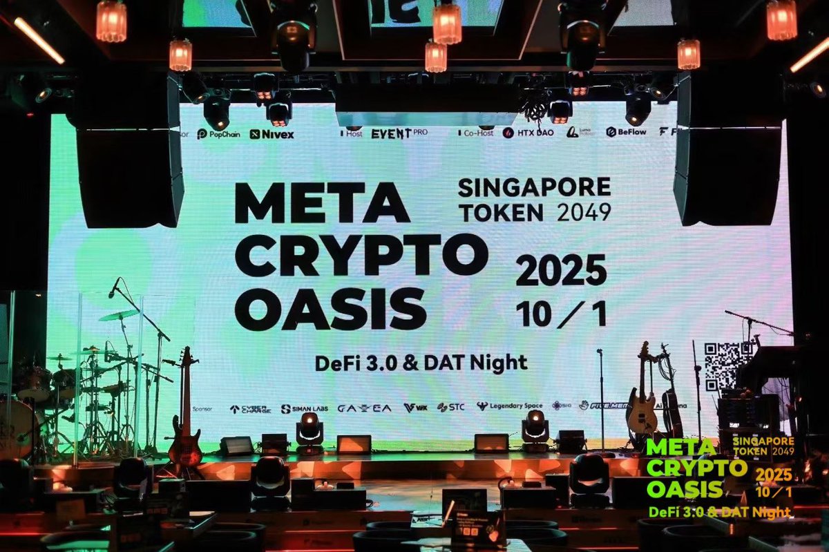 EventProWeb3's tweet image. 🚀 META CRYPTO OASIS at #TOKEN2049 was UNFORGETTABLE!

@EventProWeb3 teamed up with global ecosystems to deliver an immersive #DeFi3 experience that lit up Singapore!

🌟 Key Moments:
🎤 Industry leaders shared visionary insights on DeFi 3.0 &amp;amp; DAT
🎵 @CloneGirls metaverse…