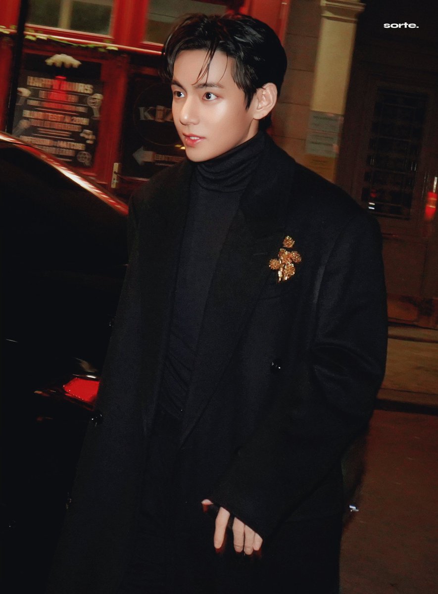 SERVING ROYALTY