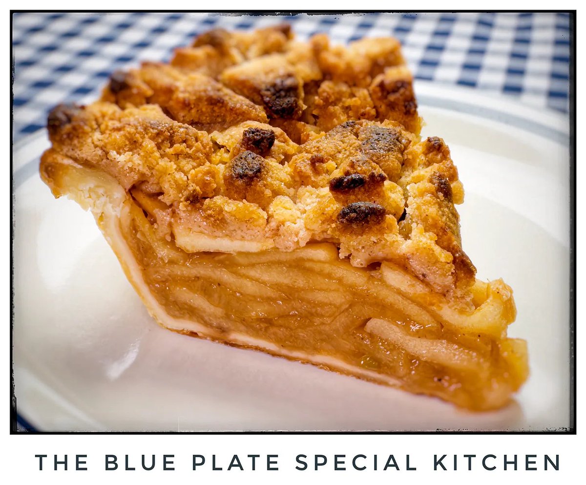 Today's WVLNEWS: If you’ve been a regular reader of Monday’s food reviews, then you know that my favorite pie is Drunken Aunt Vivian’s Pecan Pie. The closest I’ve come to that delight was the pecan pie from Ohio’s Pies I bought at the Saturday Farmers Market. If Ohio’s Pies had a