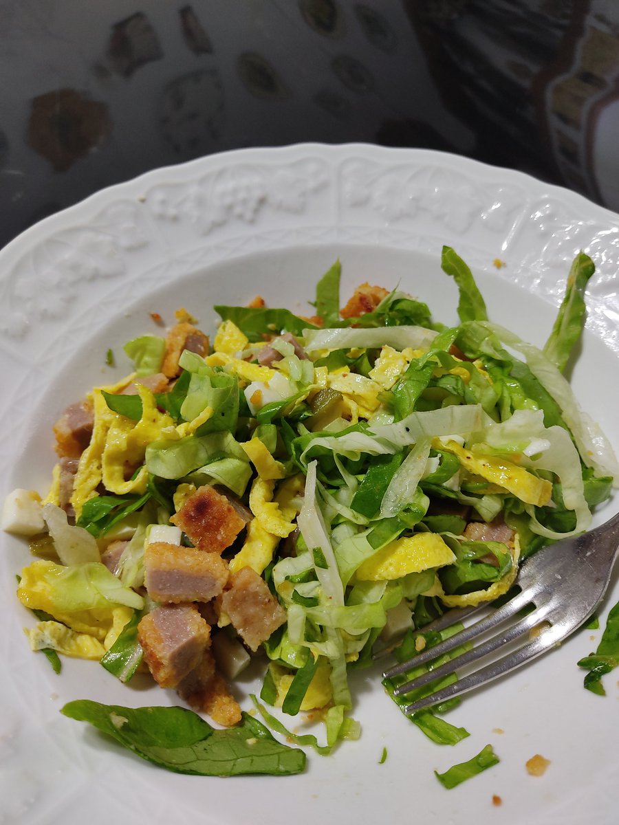 Am back in italy! First thing I did was burn the food and had to remake it ffs.
Also, time to diet qwq.