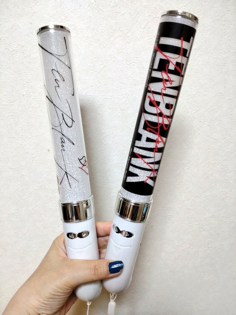 グッズにペンラなかったから家にあった次男のペンラに加工してみた