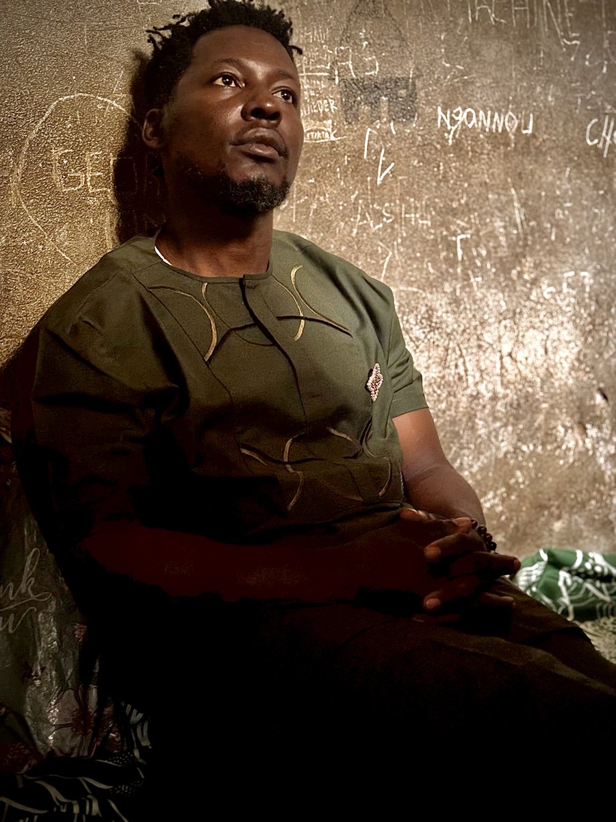 JaneaOfficiel's tweet image. La douleur n’est pas une fin, c’est une forge.
Elle brûle, mais elle élève.
#freeJanea #Liberte #succession #Heritage #Abus 
⚔️🤴🏿🧜🏿