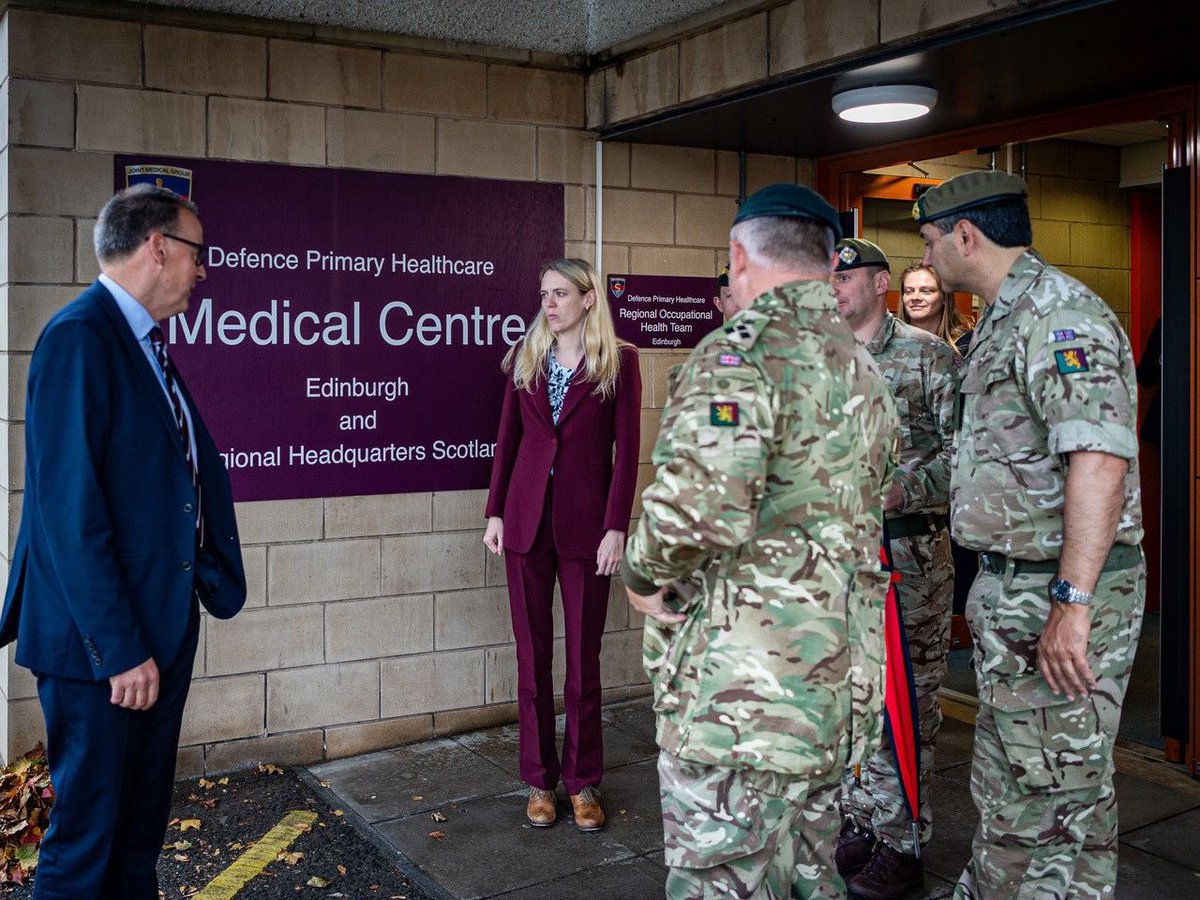 DMS_MilMed's tweet image. Delighted to welcome Defence Minister for Veterans and People @Louise_Jones_MP to the Defence Primary Healthcare Medical Centre at @ArmyInScotland last week.