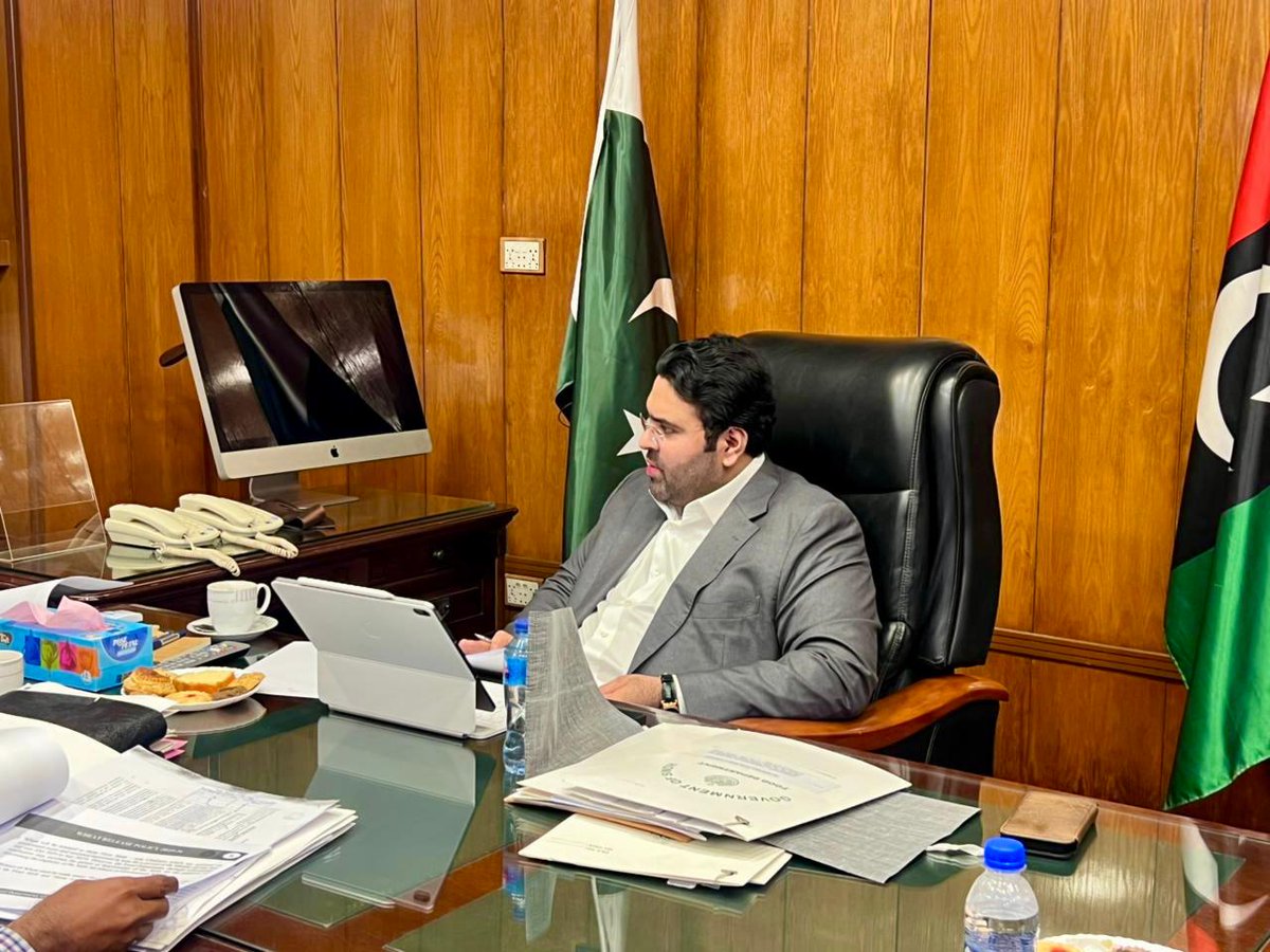 Provincial Food Minister Makhdoom Mehboob Zaman held a meeting at his office in the Sindh Secretariat regarding the wheat release policy.

During the meeting, Secretary Food Department gave a detailed briefing to the Provincial Minister on the wheat release policy.