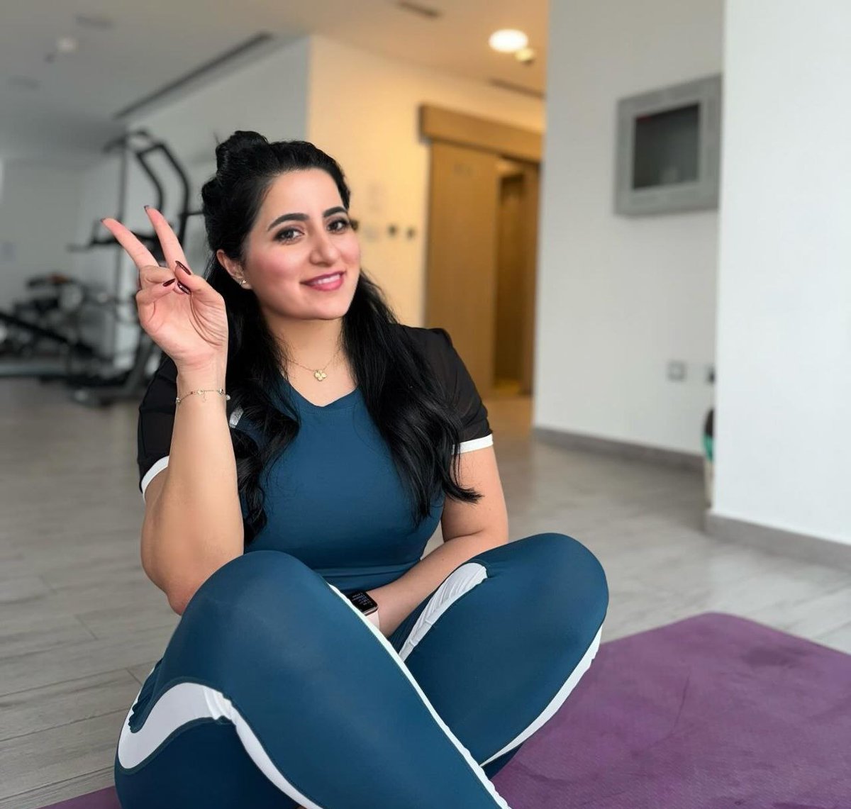 لقد تم اختيارك من ضمن المستفيدين احد المستفيدين تم مساعدته بمبلغ 800,000 ﷼
وعقبال المشاركين اليله راح يكون في سحب على سيارة نوع لكزس وبإذن الله يكون الفائز مُستحق 
🇸🇦
١-رتويت
٢-تابعني <a href="/MktbW95099/">مكتب سمؤ الإميره سحاب ال سعود</a>
٣-تغريد ب (تم)
٤-ارسل إسمك ورقم جوالك خاص📩