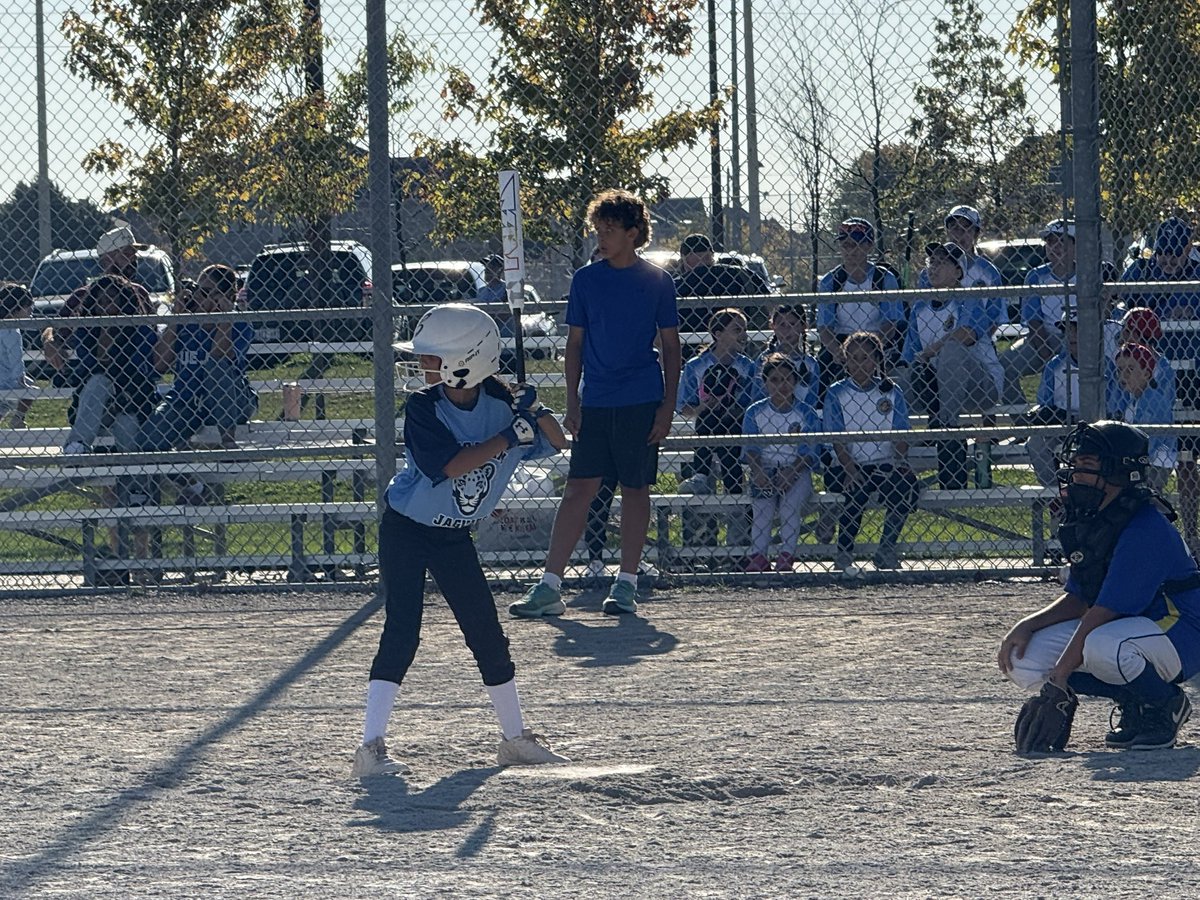 Catherine Burns tweet media