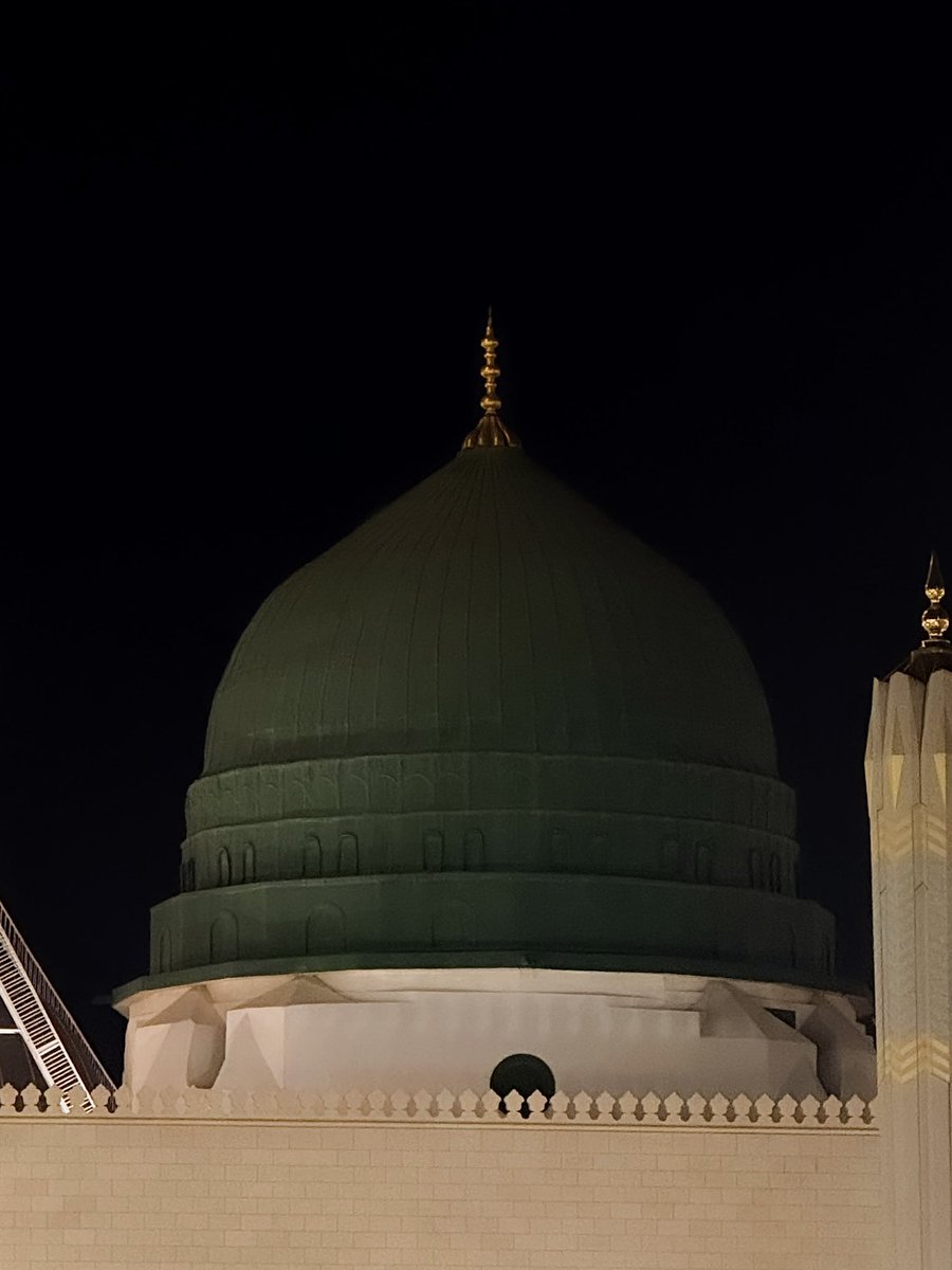 khutbatululama's tweet photo. اللہ تعالیٰ نے ”پانی“ میں تاثیر رکھی ہے کہ وہ آگ کو بجھا دیتا ہے۔ اسی طرح اللہ تعالیٰ نے درود شریف میں یہ تاثیر رکھی ہے کہ وہ گناہوں کو بجھا اور مٹا دیتا ہے۔ مگر درود شریف میں گناہ مٹانے کی تاثیر پانی کے آگ بجھانے کی تاثیر سے زیادہ ہے۔
1/3 https://t.co/CpUNLaAksC