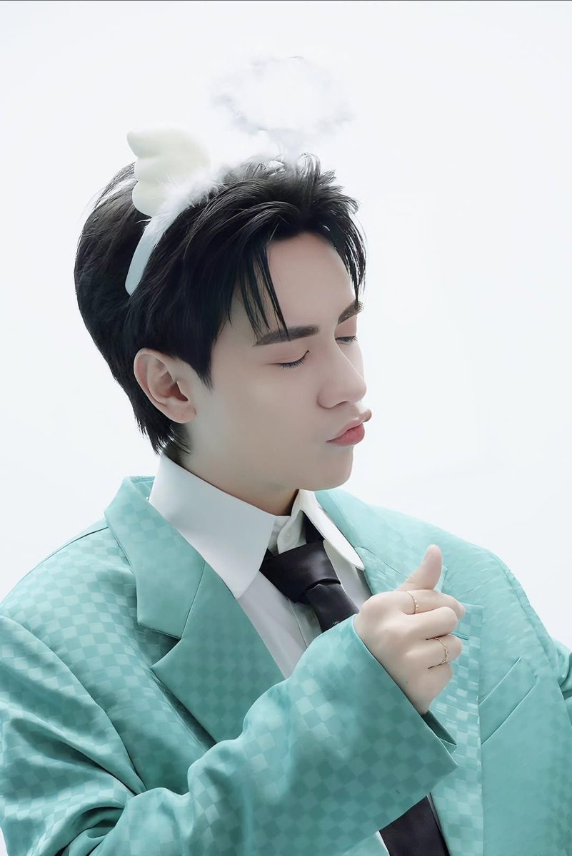 ttravi1011's tweet photo. Happy birthday to my favorite person to exist🫶🏻You mean more than words could ever say🫣

HAPPY MASTERD DAY
#QuangHungMasterD
#MasterDDay https://t.co/HF3Nf2x4RQ