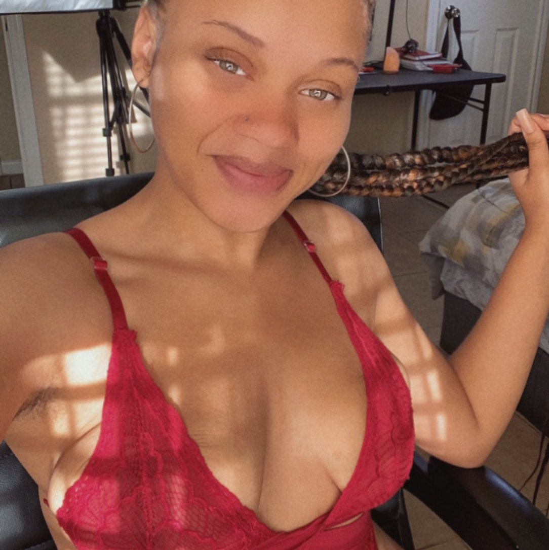 juddykellly's tweet photo. #NewProfilePic https://t.co/5jhWJeXALS