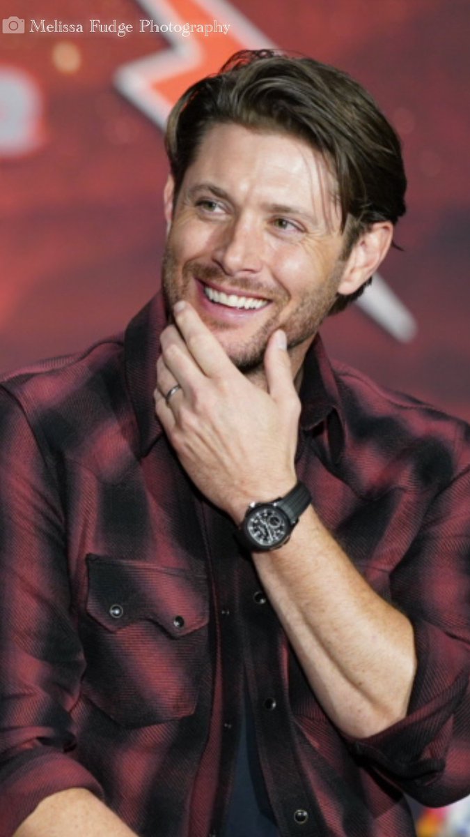 anna little tweet media