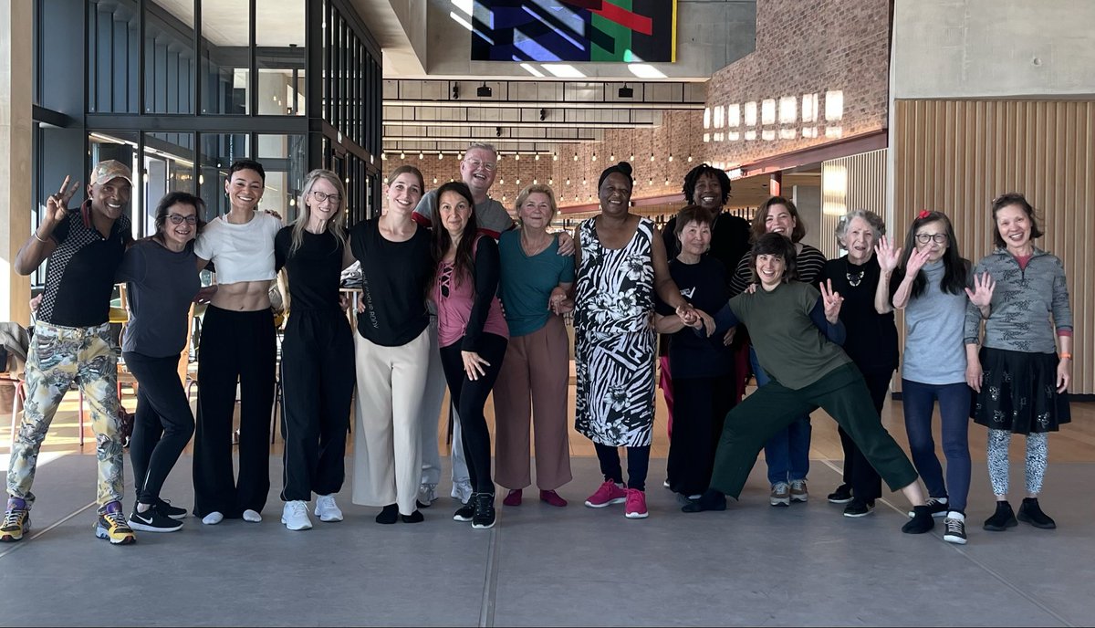 hmhb2016's tweet image. A smooth and fun community “collective pulse” dance session at @Sadlers_Wells Stratford this afternoon. 
#dance #dancechallenge #community #sadlerswells