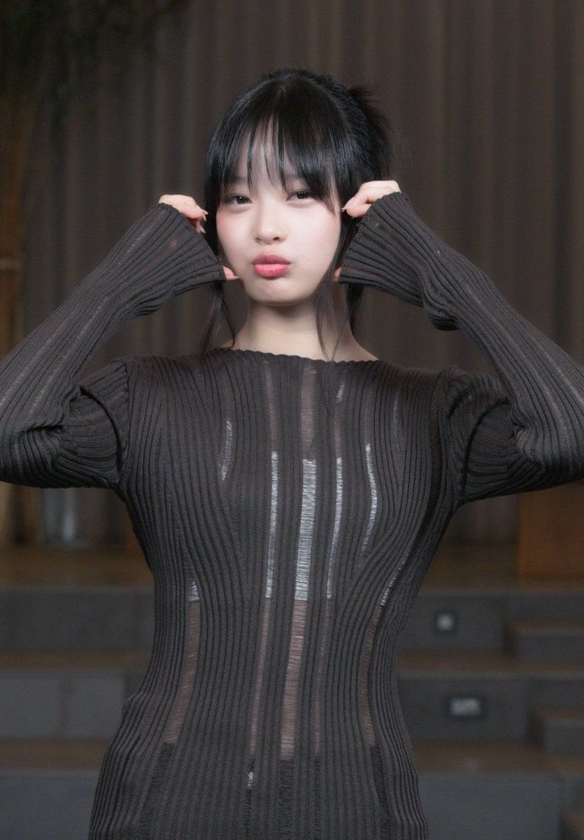 k-pop images tweet media