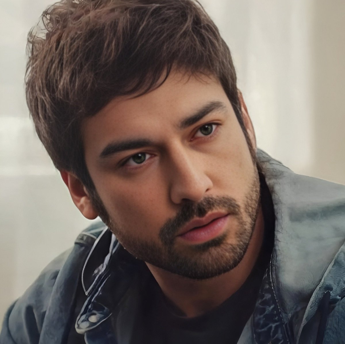 PaulaNavruz 🇹🇷🇨🇴✨💫 (@sandraturanv) on Twitter photo 