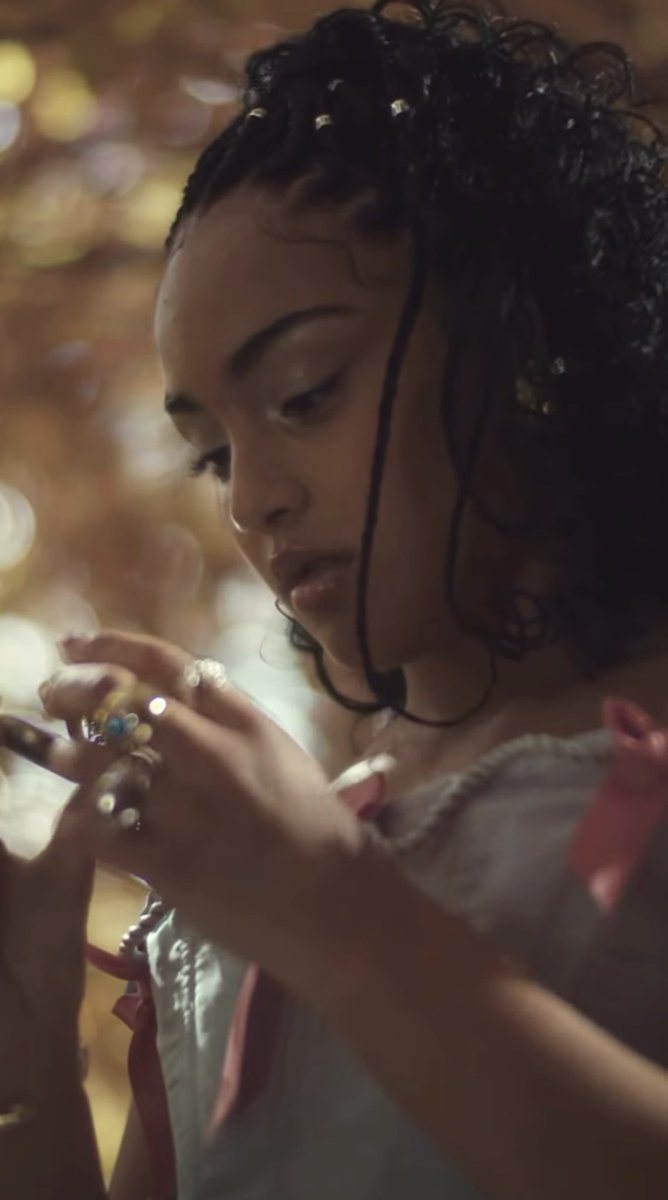 c_foxy09's tweet image. Cette fille est beaucoup trop talentueuse!  Impossible de rester de marbre devant un tel teasing…Maintenant on attend le 17 et la suite Candice, par pitié monte sur scène et montre ton art à tout le monde! #ep2 #candice