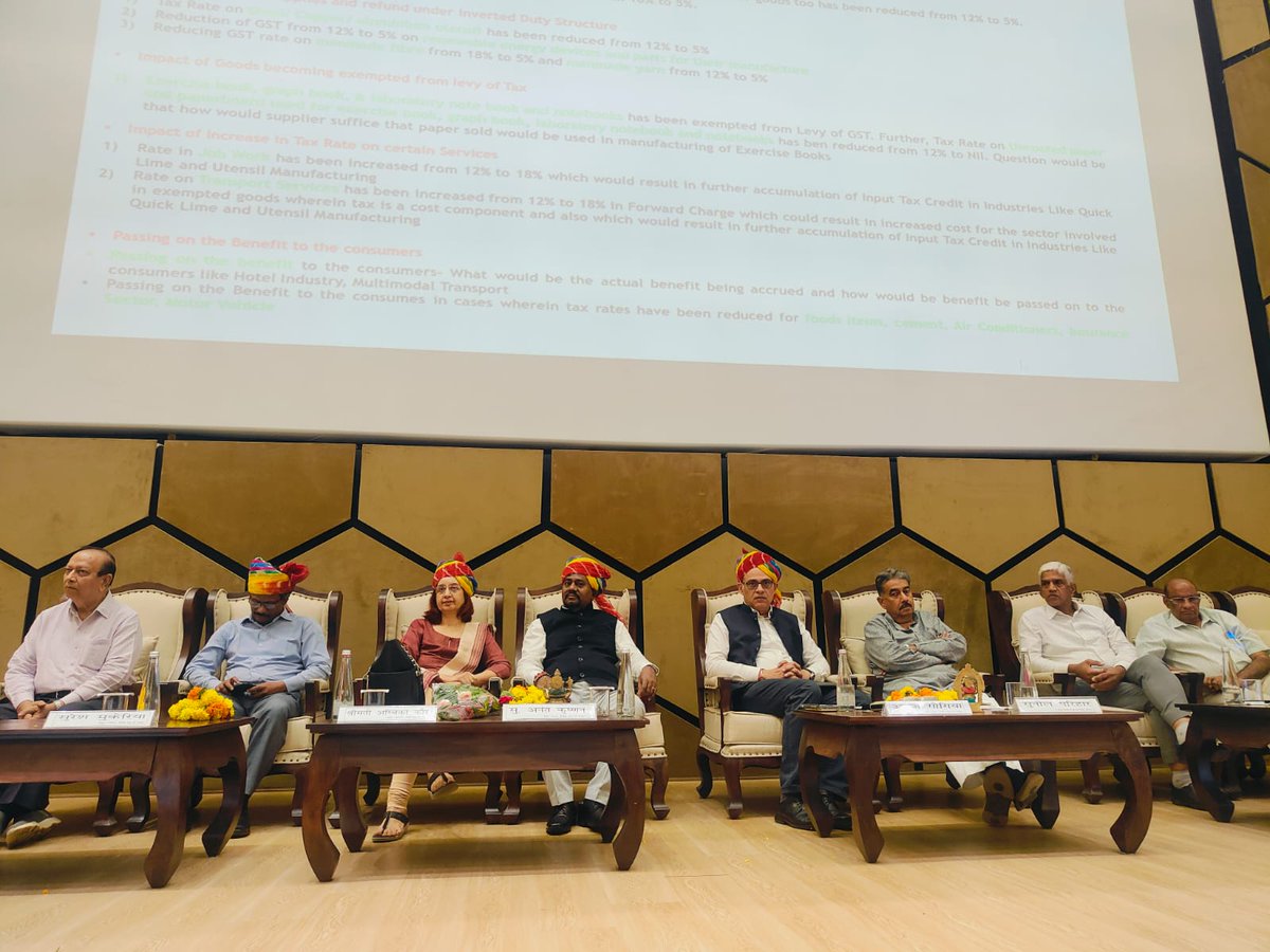 आज दिनांक 06.10.2025 को मुख्य आयुक्त श्री अनुज गोगिया की अध्यक्षता में मरुधरा इंडस्ट्रियल एसोसिएशन, जोधपुर में GST 2.O में हुए परिवर्तनों पर सभी हितधारकों के साथ जागरूकता कार्यक्रम का आयोजन किया गया। #GST2.O