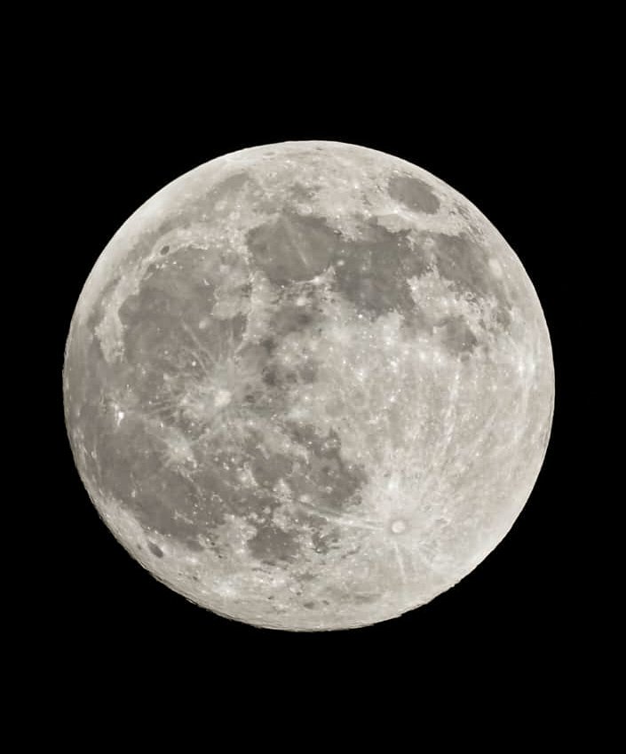 القمر مساء اليوم 📸😍