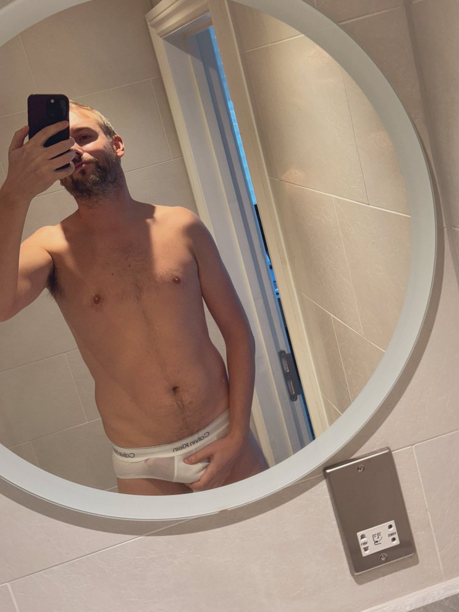 Happy Monday friends.