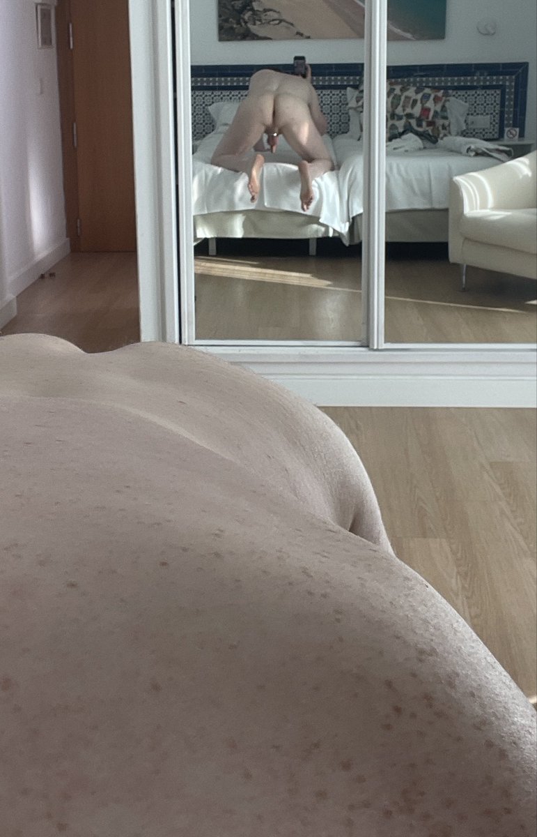 bbfuckhole's tweet photo. Who’s first? 😈 https://t.co/1FYJ2AvOVf