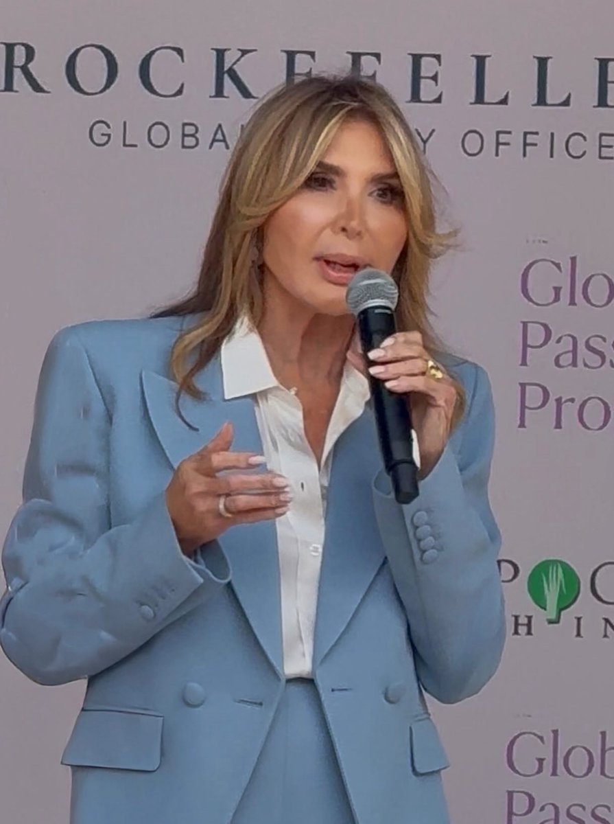 cherirkaufman's tweet photo. ✨I recently had the great honor of saying “yes” to speaking in the Hamptons for the Global Passion Project and the Rockefeller Foundation. 

#GlobalPassionProject #RockefellerFoundation #RockefellerGlobalFamilyOffice https://t.co/y4gJhL2Ctu
