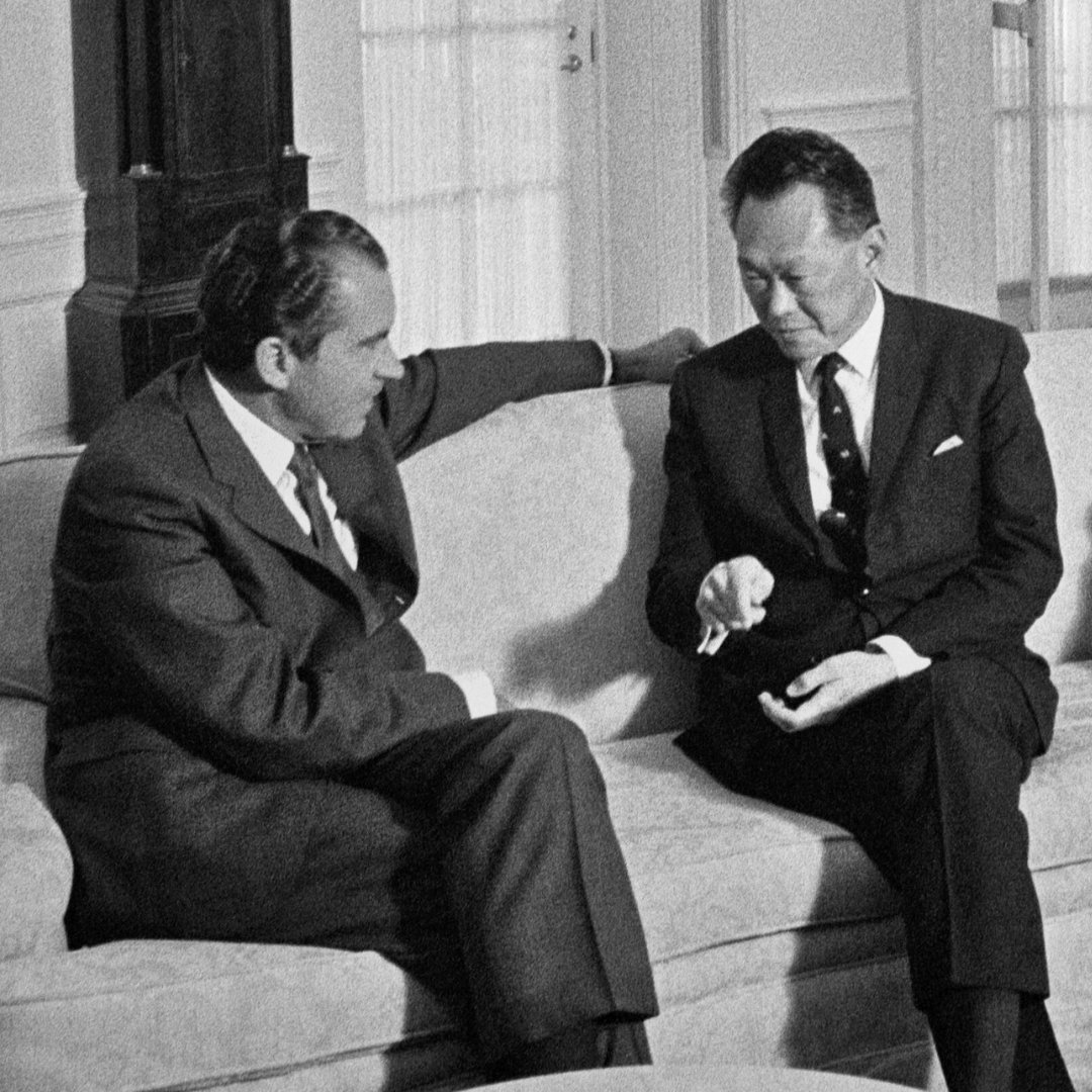 nixonfoundation's tweet photo. Richard Nixon and Lee Kuan Yew. 

Foreign policy heavyweights. https://t.co/yzMpLjHnaY