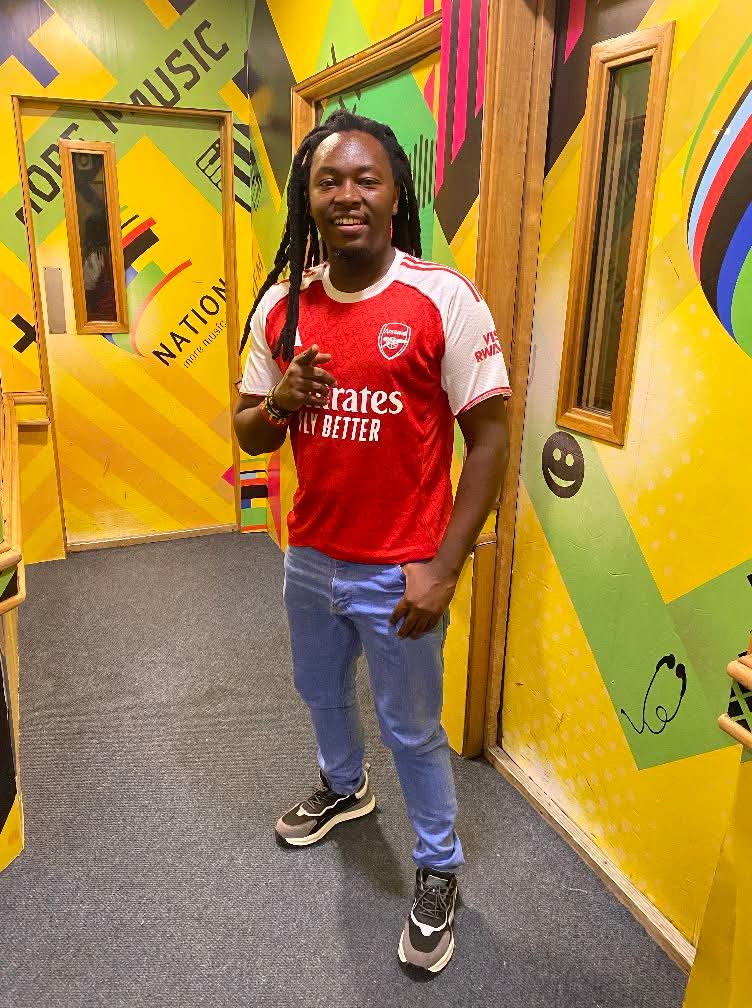 Halooo Rockers! How was your weekend? Tonight on Manday ting N ting we cool the Monday heat with pure reggae vibes&amp;vibrations.
Tune in to #RockersNation  and feel the irie energy!
#reggae 
#music 
#football 
#Coachshatta 
#NationFM