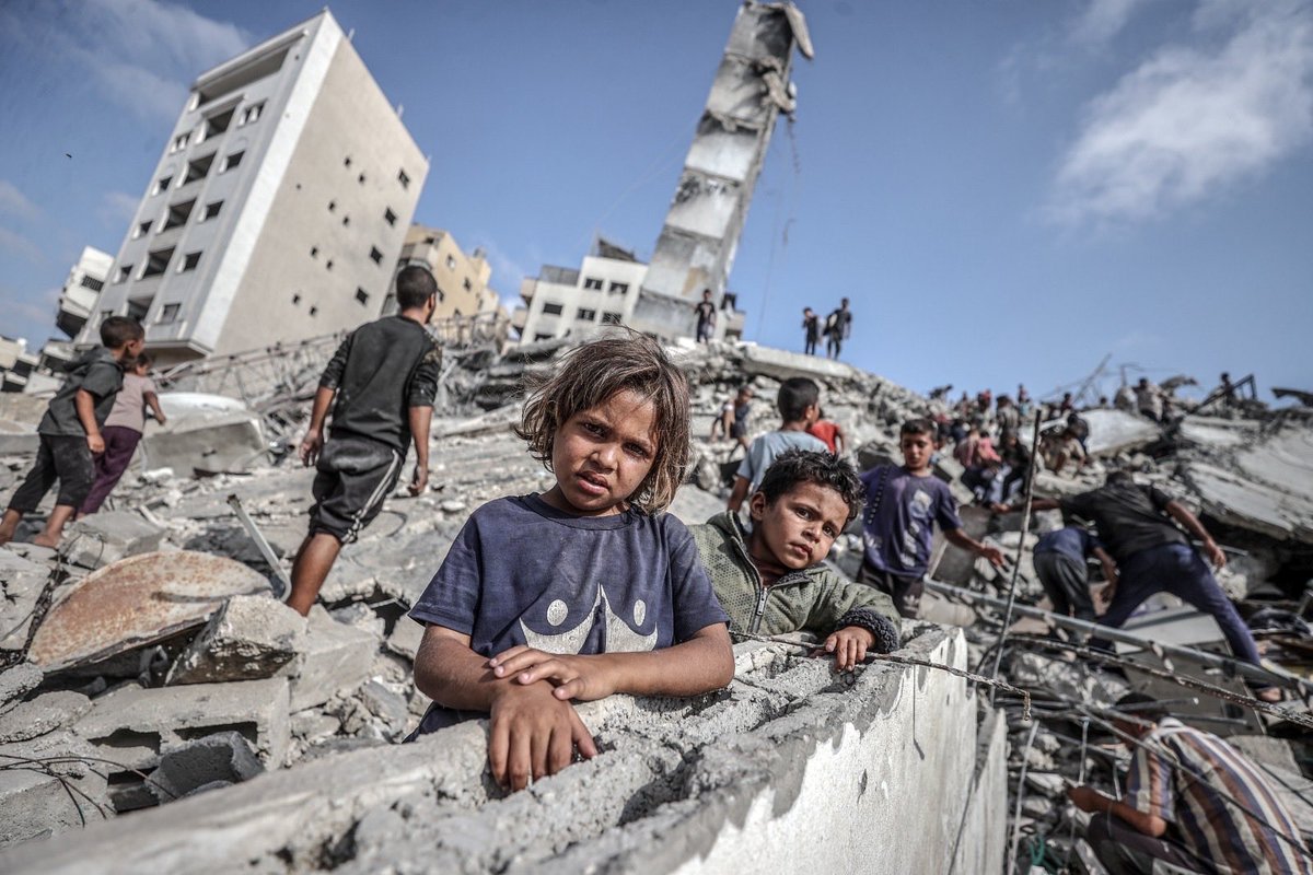 Since October 7, not only has a city been devastated, but also an entire people are suffering destruction.
Thousands of children, hundreds of thousands of civilians were targeted.
This is not a war.
This is #EndlessGenocideGaza

#BitmeyenSoykırımGazze