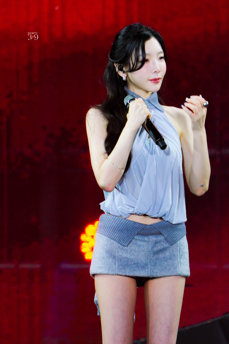 ileakty39's tweet photo. When Taeyeon is happy, we're happy too. Her smile is all it takes to brighten our world

#Perfect10seWithTaeyeon
HAPPY TAENGTH
#태연아_우리의_10년은_너였어 https://t.co/90OIPOvnJo