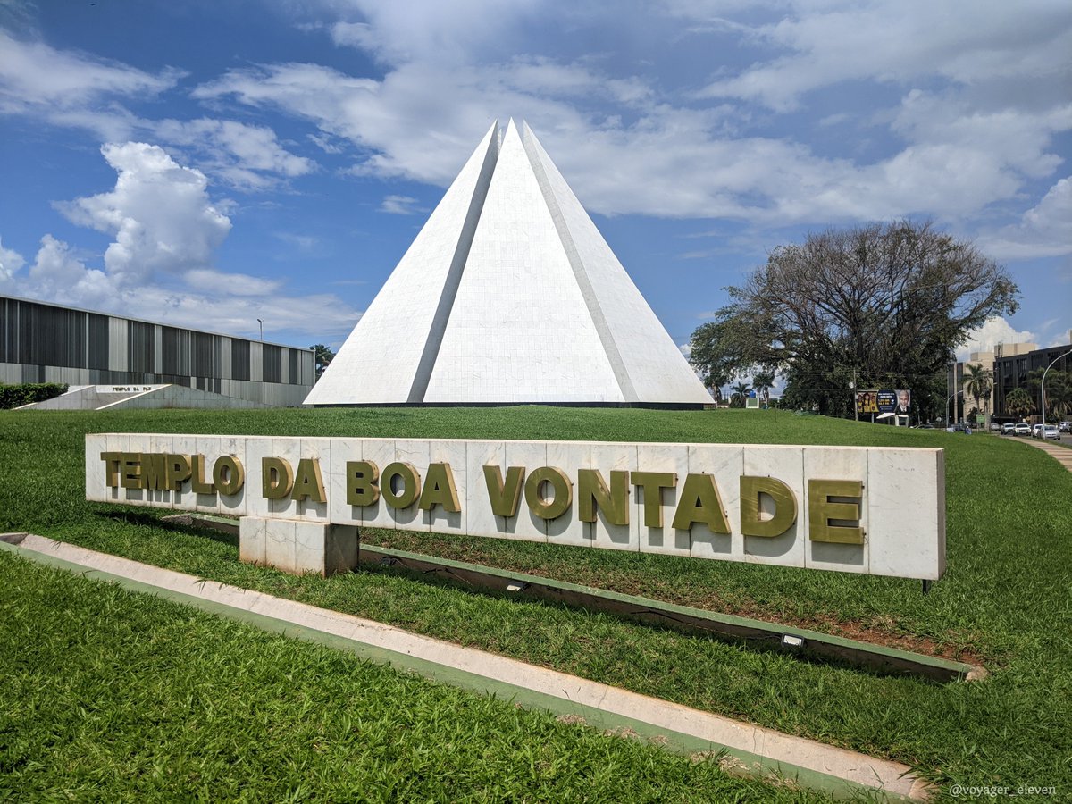 voyager_eleven's tweet photo. The Templo da Boa Vontade in Brasília is a very odd institution. Inside, it has a curious collection of art and artefacts, and fuses the styles of different religions into some sort of syncretic blend. It even had owls outside nesting on its grounds, adding to the Occult aura. https://t.co/zVGY8qJN0J
