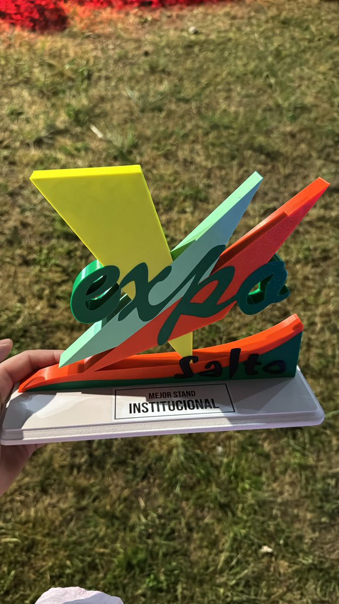 En una nueva edición de la Expo Salto 2025, el #MGAP estuvo presente a través del stand interinstitucional del Consejo Agropecuario Departamental de Salto, el cual fue distinguido con el reconocimiento a la “Mejor propuesta institucional”.