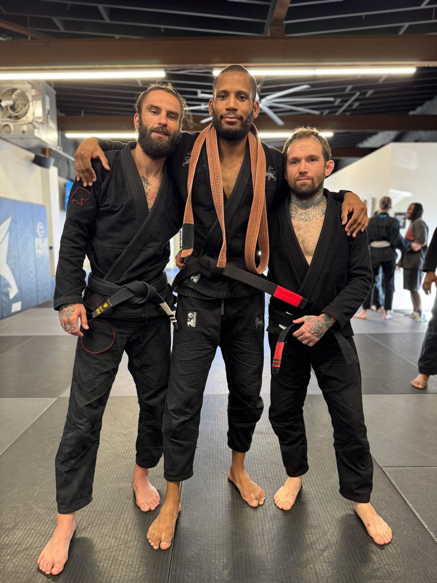 Markee1287's tweet image. Mom We Did It We Became A Jiu Jitsu Black Belt.

Hard to put everything into words our life together has been so much ups and downs you show me and raise me to become the best man I could be.

This achievement is about both of us cause without you I’m not doing any of this.