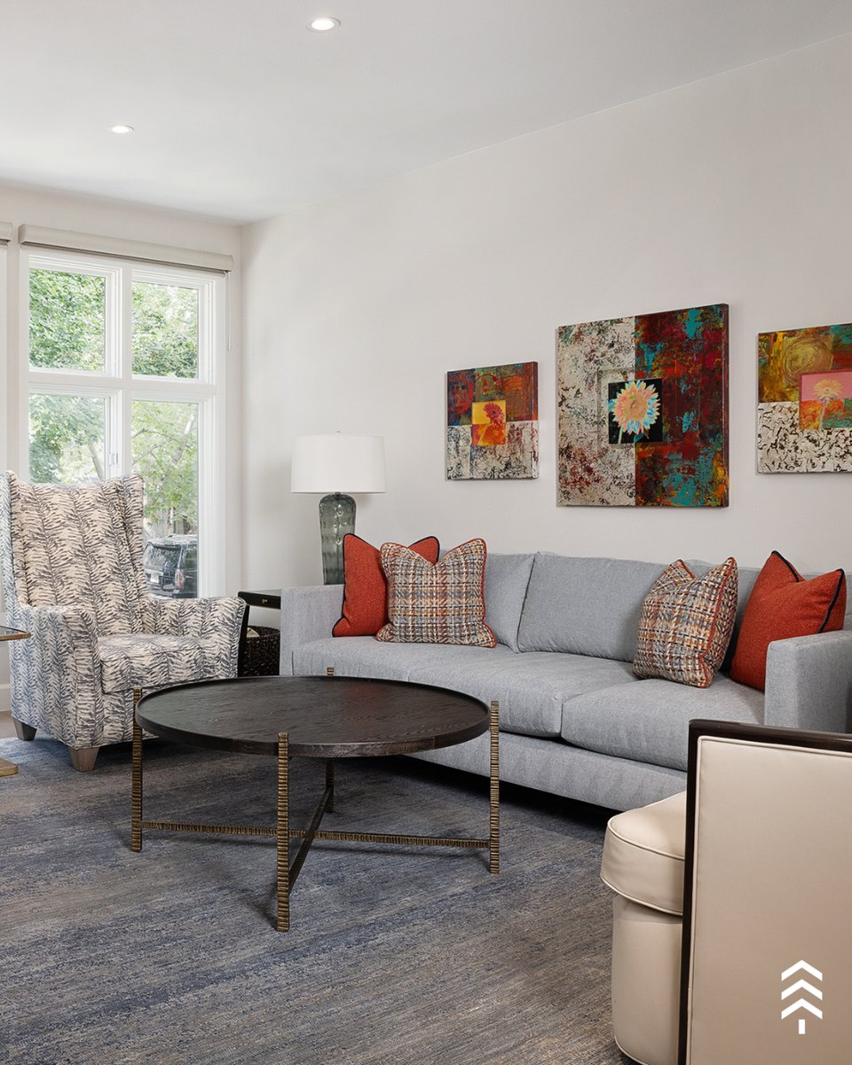 kentwood's tweet image. 🌟 Million Dollar Monday | Under Contract 🌟
Nestled in the heart of Cherry Creek North, this fully renovated townhome blends sophisticated design with modern convenience.
To learn more about this pending sale, visit the link in our bio.
#kentwoodre #milliondollarmonday #pending