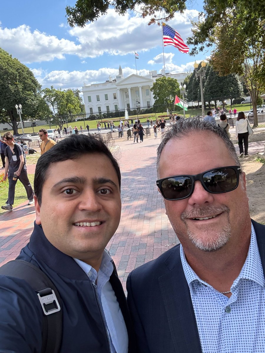We 💜 our customers and partners! Team Galileo was on the road across the US and the UK last week from SF -&gt; Charlotte -&gt; DC -&gt; NY -&gt; NJ -&gt; London 🌎

The demand for reliable agents is through the roof, and we love to see customers trusting Galileo to build 1000s of agents,