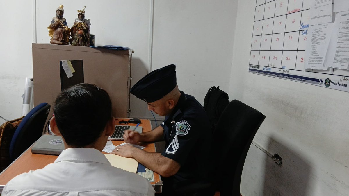 policiadepanama's tweet image. #Únete | Jóvenes con vocación de servicio y el deseo de pertenecer a la mejor Institución de seguridad pública del país, iniciaron su proceso de reclutamiento en la sede de la Zona Policial de Pacora, ubicada en la entrada de Nuevo Tocumen. 💙🇵🇦 #DiosYPatria