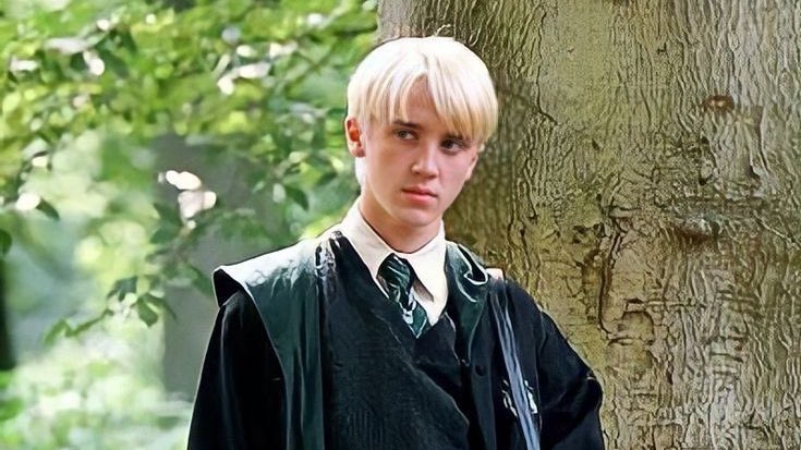 in my head hes so obsessed with her