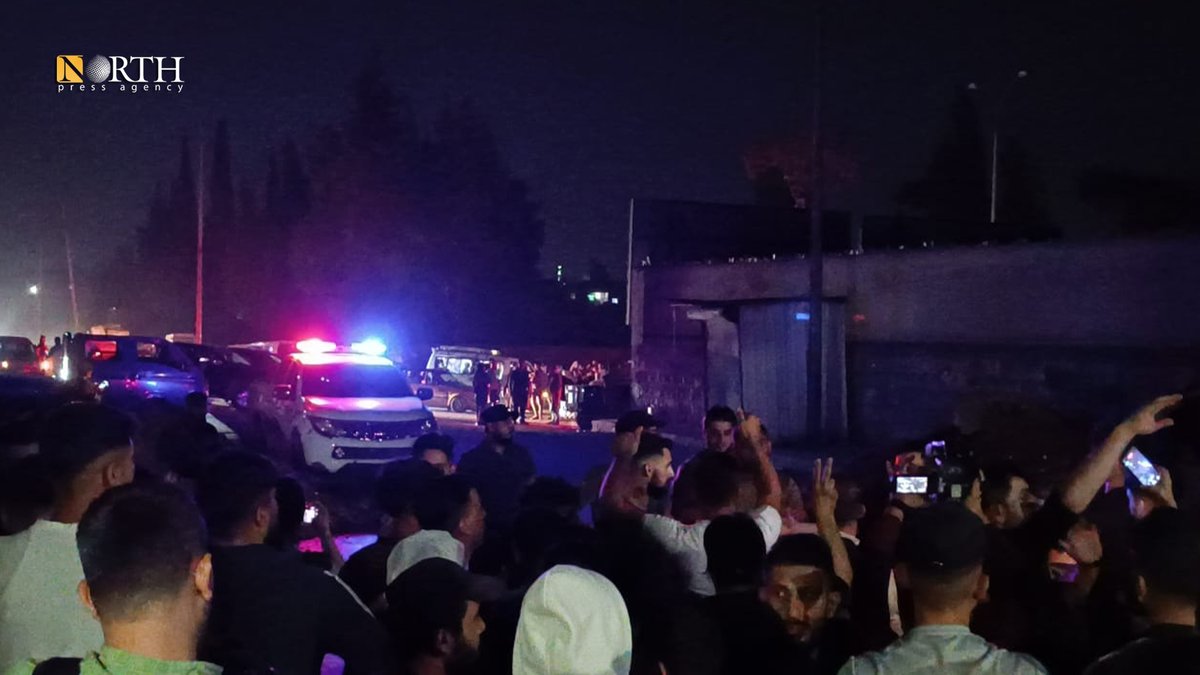 NPA_English's tweet photo. Dozens protest closures of Sheikh Maqsoud and Ashrafieh entrances in Aleppo. #Aleppo #Protest #Syria #SDF
Aleppo- Nour eldin Omar
North Press https://t.co/tKVgeLE0An