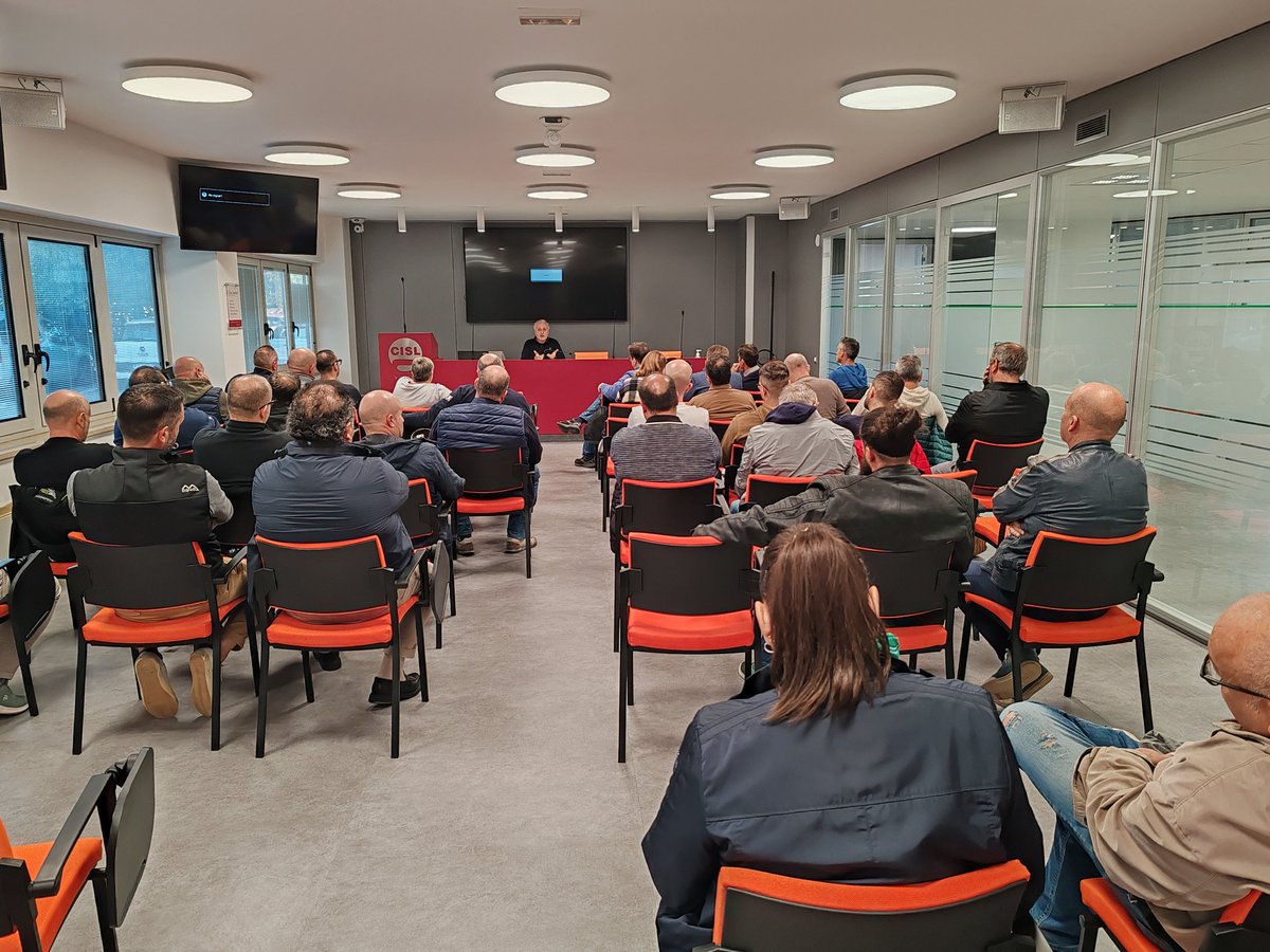 FITCISLVeneto's tweet image. #IgieneAmbiente
17ottobre2025
#scioperonazionale
✅Area Contrattuale IGIENE AMBIENTE FIT Veneto
Tanti gli argomenti affrontati, a partire dalla situazione negli impianti, la sicurezza e fino alla Vertenza per il rinnovo del #CCNL
#salaridignitosi
#sicurezza
#tutele
#FitCislVeneto