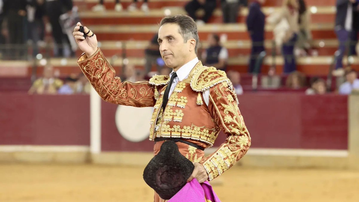 El domingo se fue un torero honrado, una buena persona y un defensor del Toro de lidia.
Gracias por tanto <a href="/javiercastano_/">Info Javier Castaño</a> .