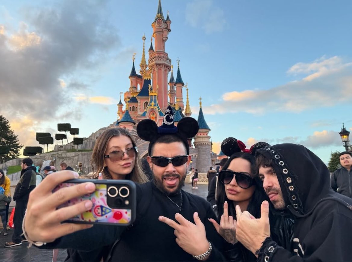 Demi Lovato Portugal tweet media
