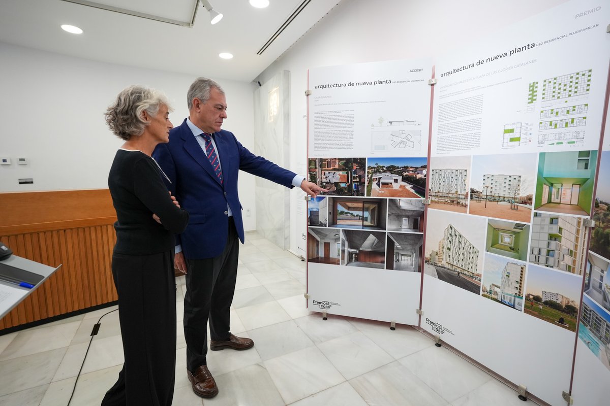 Los arquitectos sevillanos juegan un papel clave en los desarrollos urbanísticos de la ciudad y que se evidencia en la expo de la ‘XXIV Semana de la Arquitectura de Sevilla’ que hemos inaugurado en el <a href="/COASevilla/">Colegio Oficial de Arquitectos de Sevilla</a>

Con el lema ‘Sevilla premiada’, puedes visitarla hasta el 12 oct.