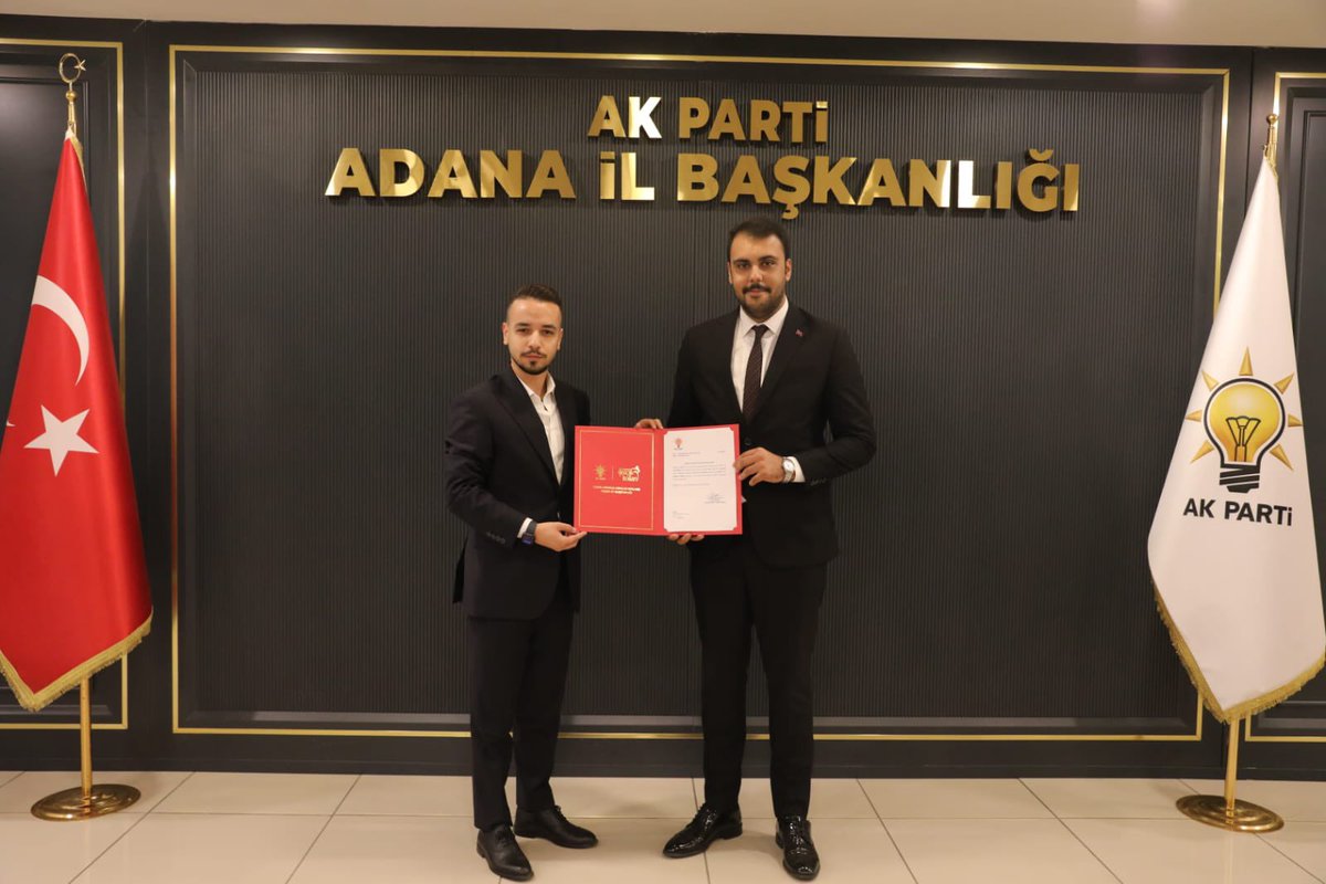 Genel Merkez Gençlik Kolları Başkanlığımız tarafından Seyhan İlçe Gençlik Kolları Başkanlığı'na Oğuzhan Yargı atanmıştır. 

Görevi devreden Yusuf Güler’e bugüne kadar ki emeklerinden ötürü teşekkür ederim.

Seyhan’ımıza ve Adana'mıza hayırlı ve uğurlu olmasını temenni ediyor,