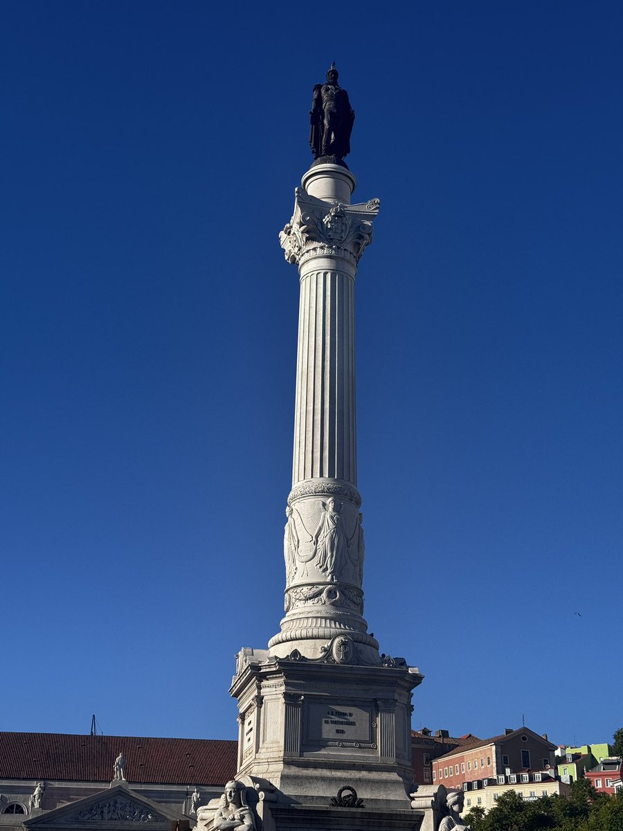 People are so welcoming and happy here… life truly slows down in Europe… it has been such a lovely and needed exhale ♥️