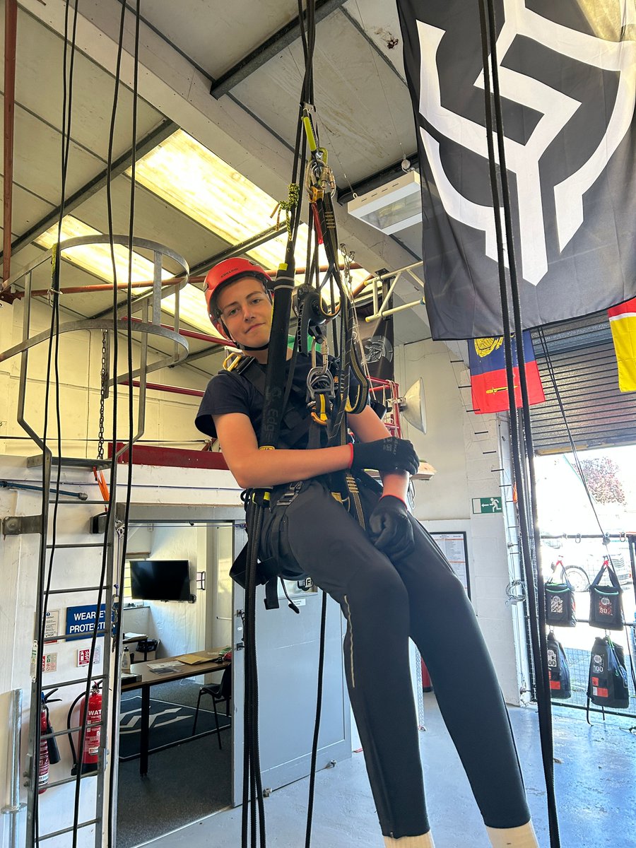 RescueSpec's tweet photo. 🚨 Training continues strong at Rescue Specialist Ltd!
Over the next 2 weeks, we’re delivering:
🧗 Rope Access (L1–2)
⚕️ Rescue Medic &amp; Advanced First Responder
🔥 Confined Space
🌊 Swiftwater
🪜 Work at Height

#RescueSpecialist #TechnicalRescue #TrainingExcellence https://t.co/lX8gEIn0hI