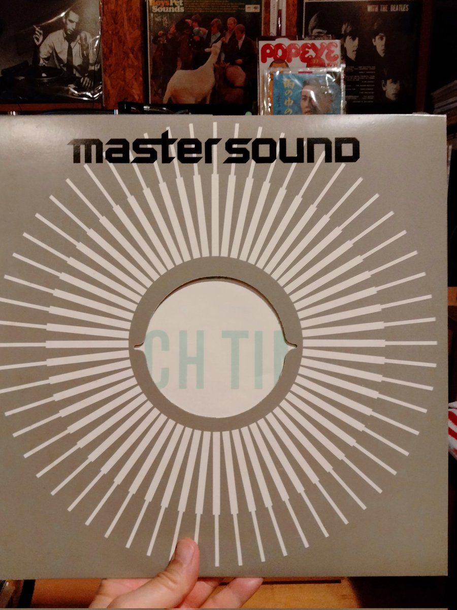 bittersweethome's tweet photo. きょう入手したうちの1枚、#EACHTIME マスターサウンド盤。デジタル・マスター作成に使用されたプロセッサーはSONY PCM-1610だそうで、何となくゆったり聴こえる気がします。盤自体の状態も良さそう。
マスターサウンド(及びメタルマスターサウンドカセット)のリーフレット付き。
#大滝詠一 https://t.co/3gdBJlFvKk