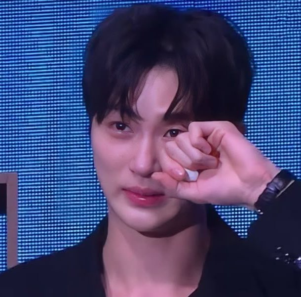 wooseokside (@wooseokside) on Twitter photo 