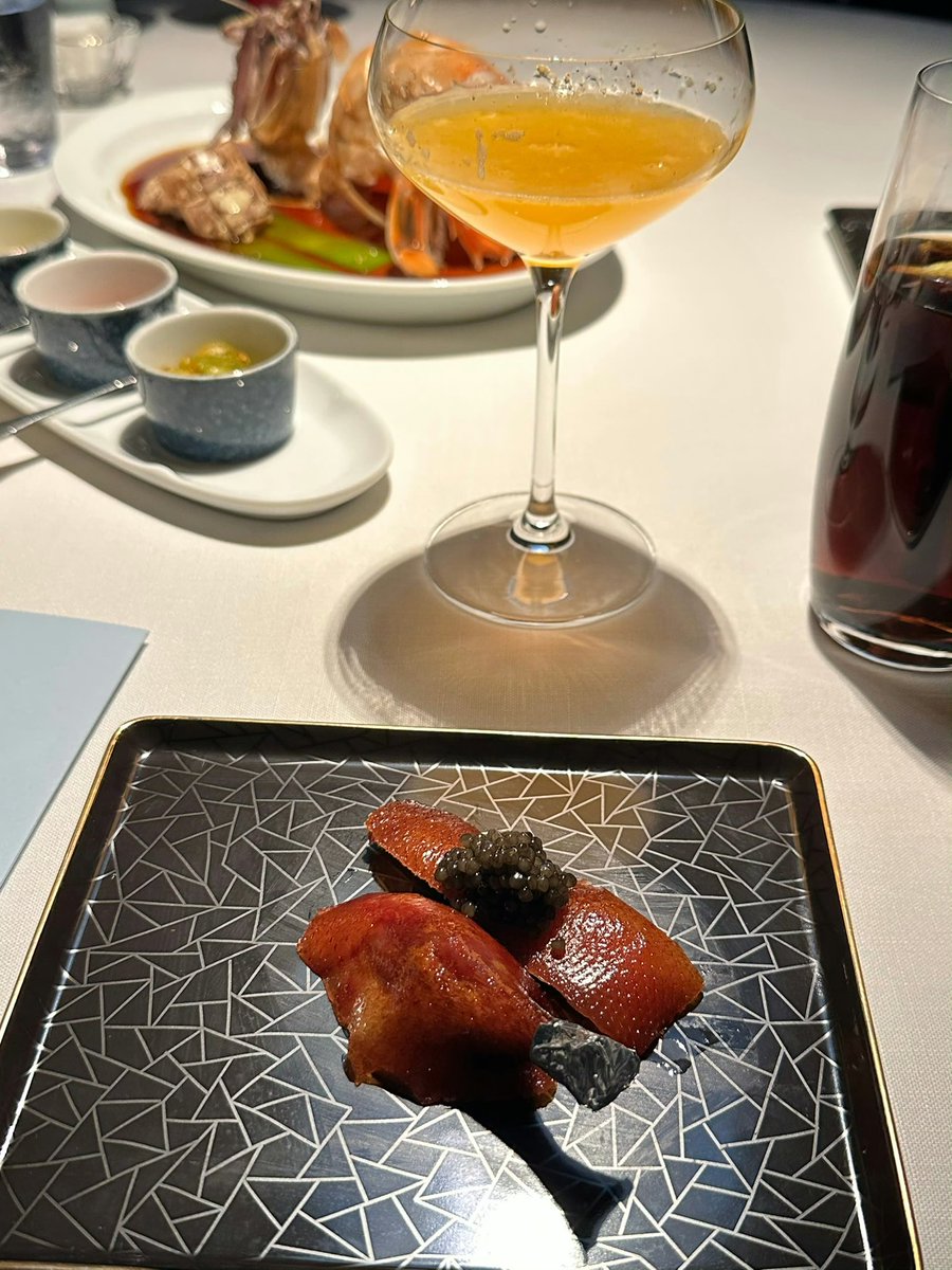 花好月圆•人长久🥮

宝宝们中秋常乐！

（至于更新等我有时间吧～爱你们么么
最近耍了好多可爱的小SB蠢男呢，好玩🖤嘻嘻）